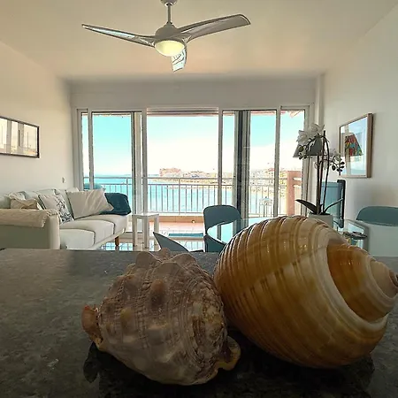 Precioso En La Primera Linea Del Mar Apartamento