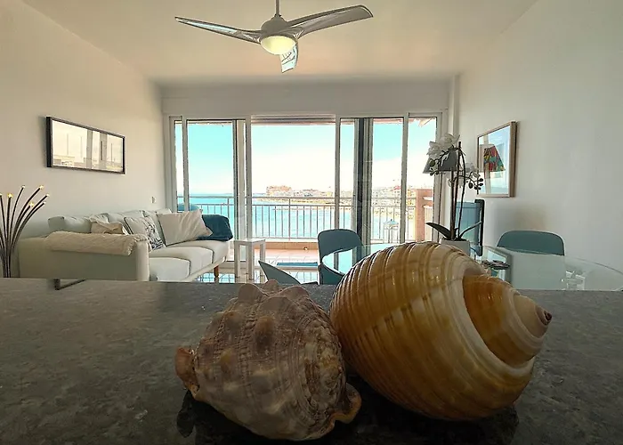 Precioso En La Primera Linea Del Mar Apartamento
