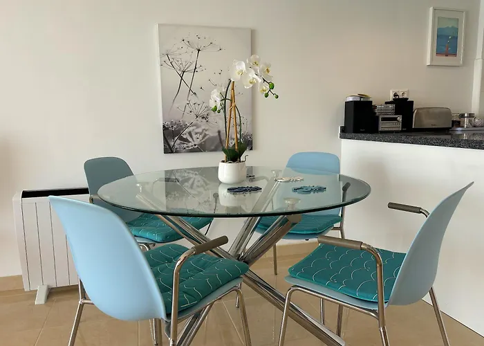 Precioso En La Primera Linea Del Mar Apartamento Torrevieja