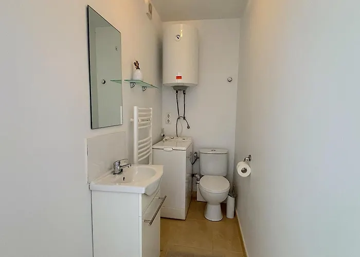 Apartamento Precioso En La Primera Linea Del Mar *